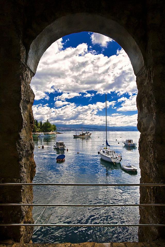 creativetravelspot:  Ika, Croatia, Adriatic Sea 