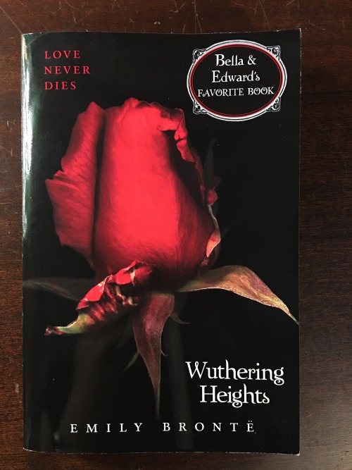 shiftythrifting:I hadn’t heard of Twilight versions of classic books before so I HAD to buy th