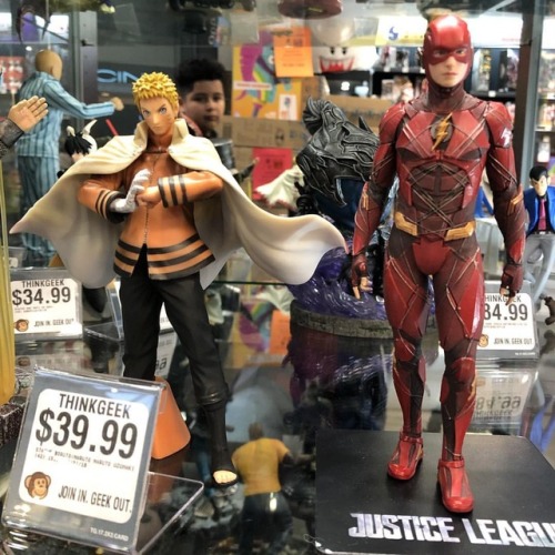 #naruto #actionfigures #theflash (at ThinkGeek) https://www.instagram.com/p/Br6GbJdl6ztpuRM3VvLICS31