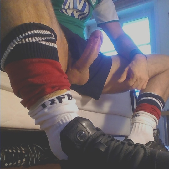 freeballing-and-more:  http://www.forttroff.com?tap_a=5309-626e47&amp;tap_s=50360-8c87e3+