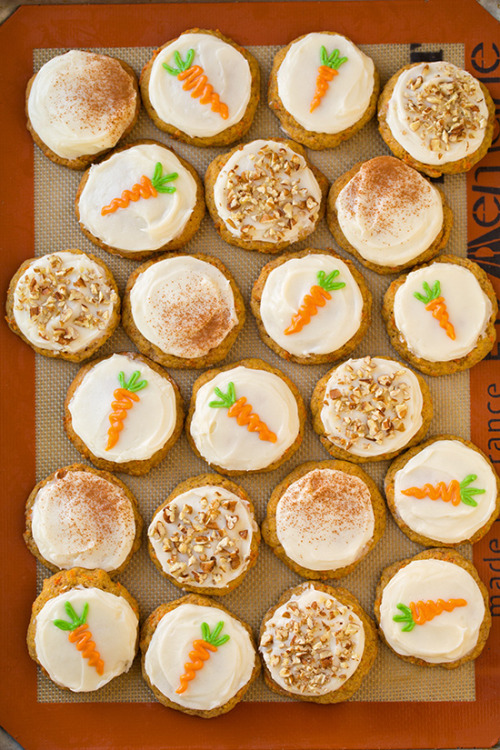 foodffs:  Carrot Cake Cookies with Cream Cheese FrostingReally nice recipes. Every hour.