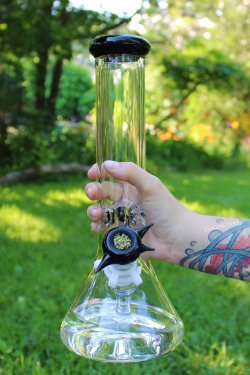 ganjaginga:  cottage sesh with my favorite person and her photogenic bong 