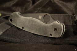 zombitch89:  codenamedeadpool:  Spyderco PM2 with custom Micarta scales  This truly is knife porn. DAMN look at the curves and the color on that bitch.  10/10, I’d love to get my hands all over that.