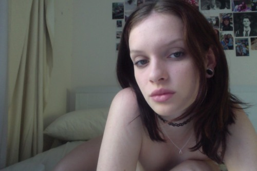 blesss-u:  selfie sophie  