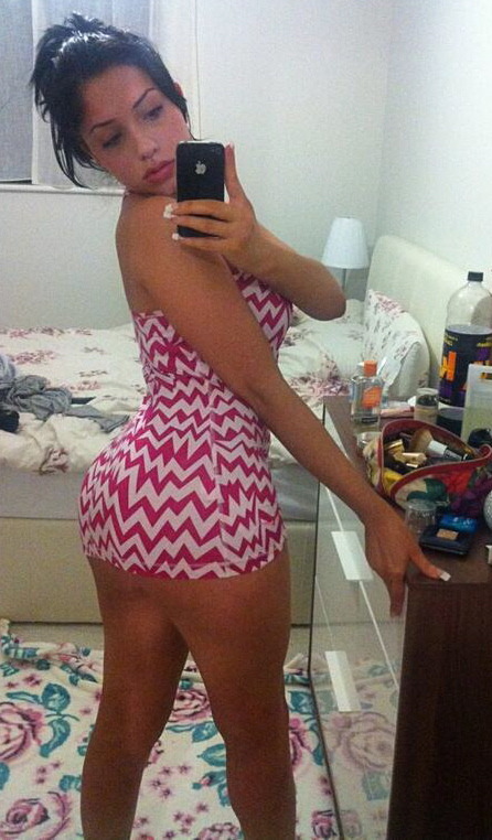 boldnesstowin:  Essa é muito gostosa!  Que ricura!Reblog, like, follow&hellip;