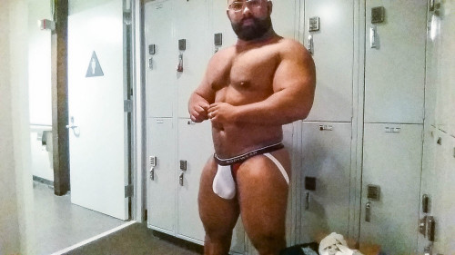 noodlesandbeef:  Inspired by foxbear, I got myself an N2N Jockstrap…and I love it. What do you guys think?  Yay or Nay? 