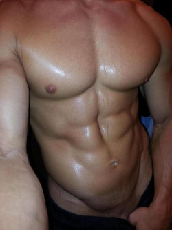 manly-muscular-machos:  Marble Obliques by