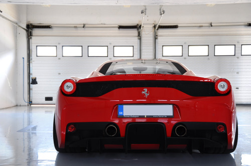itcars:  Ferrari 458 Speciale Image by Zoltán Bacsa