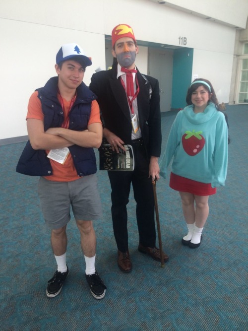 lumpyspacecat:pics of me and my brother as the Pines twins! we actually got to take pics with Alex H