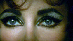 70rgasm:  Elizabeth Taylor has the rarest