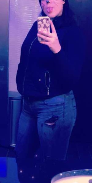 pandagirl-sarah: Went to a Halloween party for a little while after work yesterday