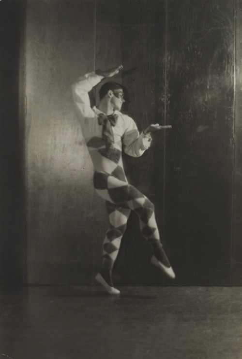 If you’ve read this month’s article about dancer Vaslav Nijinsky, you might recognize th
