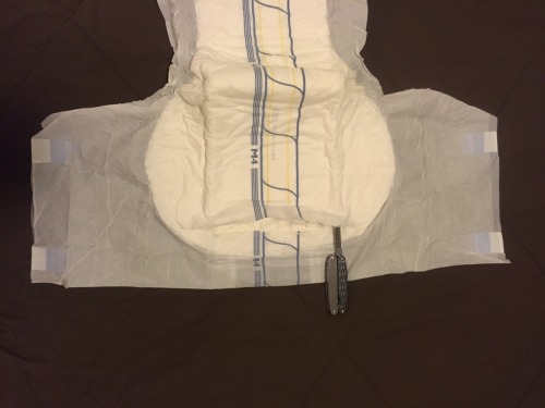 ld-ba: diapereddallas: Some followers have requested to see how I stuff my diapers, well here you go