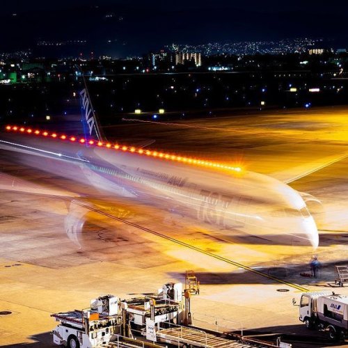 machinami2:  RT @MEGAPLANE: MEGASHOT by @_2_marsan_8_ All Nippon Airways Boeing 787-8  Osaka International Airport in Japan .  P… http://ift.tt/1TOxeNj