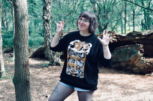 Spooky season approaches! Get cosy in a SKELETON HOUSE SWEATER!We visited a cute forest to take thes