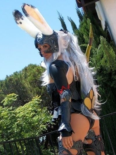 cosplayiscool:  For more Hot Super Hero ladies check out http://cosplayiscool.tumblr.com