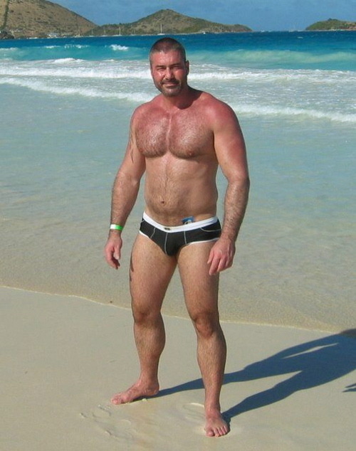 fuckyeahdaddies:  Loads of Daddies at Fuck Yeah Daddies.Click Here to Follow Fuck Yeah Daddies.