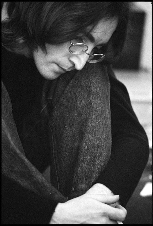abi-mson:John Lennon, 1968 by Ethan Russell.