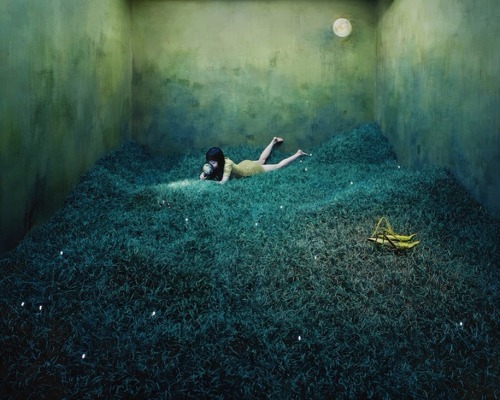 ladypeterson:  Korean artist Jee Young Lee’s beautiful dreamscapes are living proof that you don’t need Photoshop or even a large studio space to create amazing surreal images. She creates all of these scenes by hand in a room that is only 3.6 x 4.1