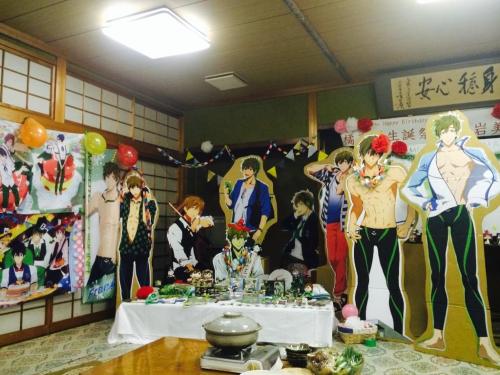 itabeya:  前夜祭ということで。これはいい祭壇ですね^^ 