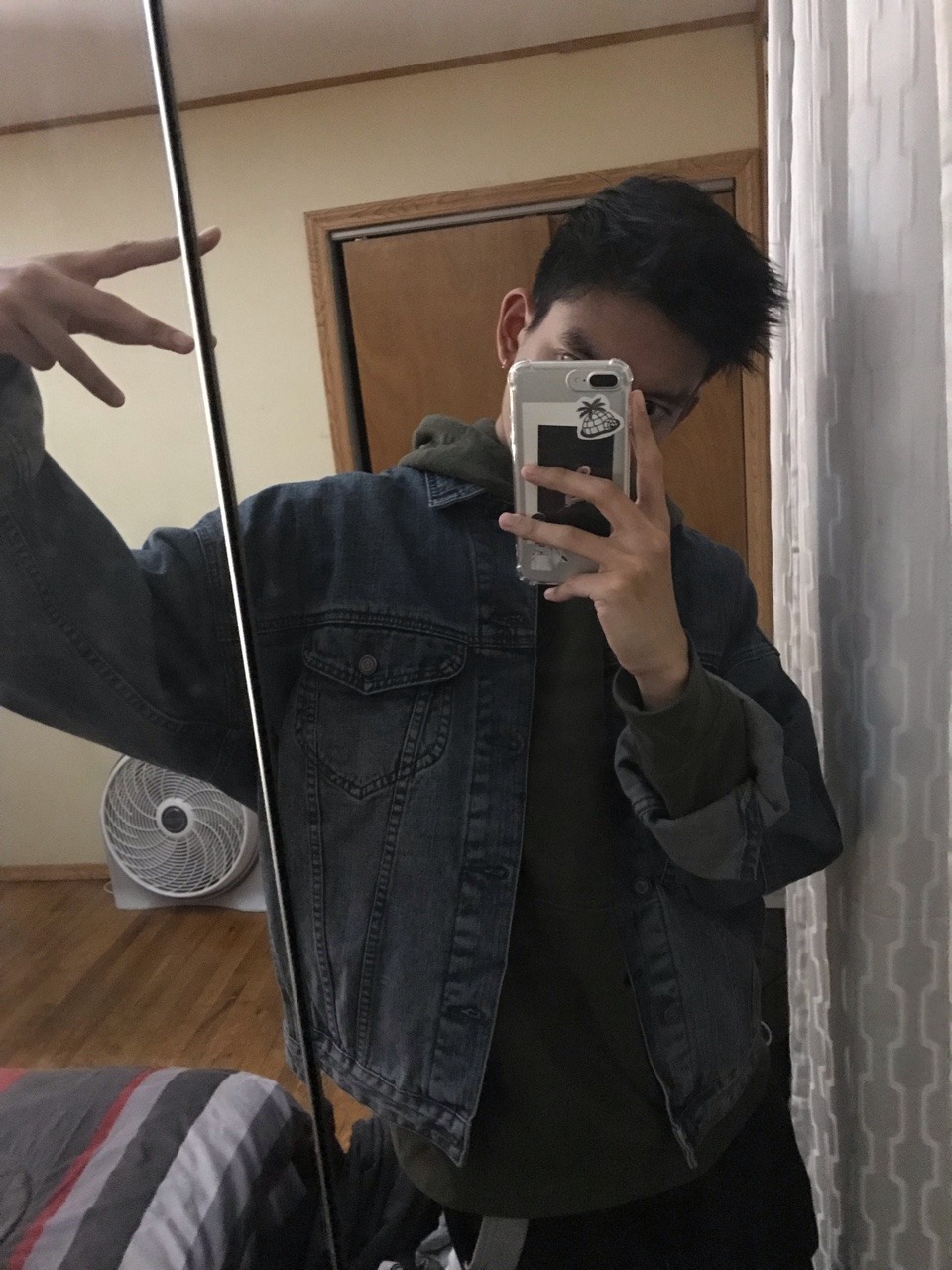 rnbseoul:    denim jackets are essential  