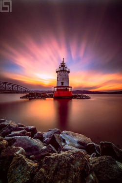 usatoday:  A glorious sunset at the Tarrytown