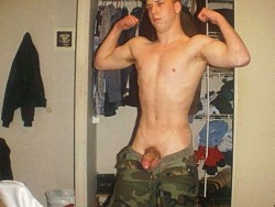 fighterlondon:   Dumb jock flexing for his Owner. 