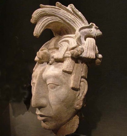 Stucco head of K'inich Janaab Pakal I,King of Palenque ( 603-683 AD ) 