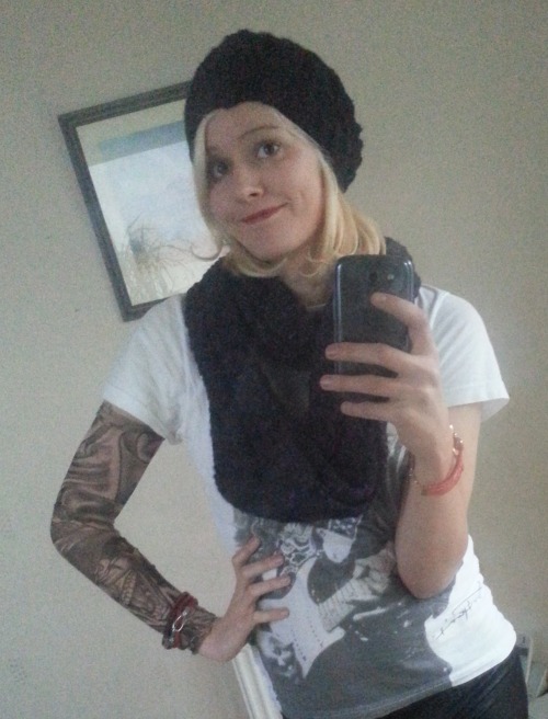 trapdragon:  I really want more tattoos but in the meantime, this will suffice.  Well Fit ;)