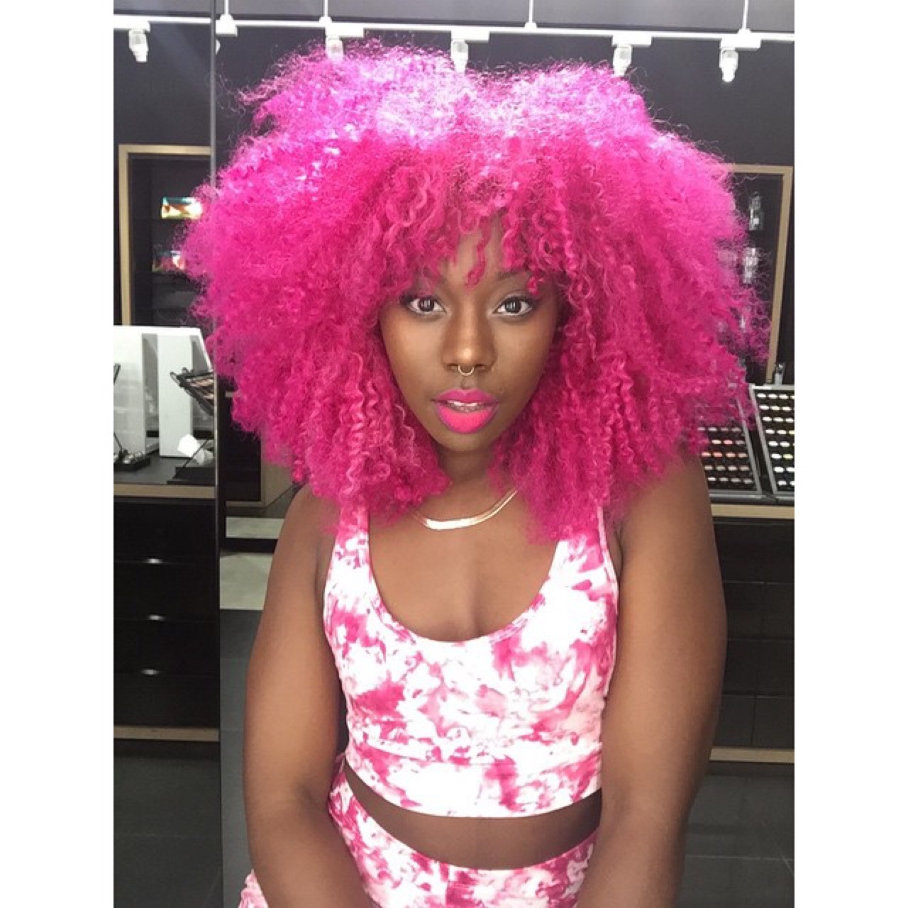 blackhipstergirly:  melaninist:  Pink and red hair on black women ❤️💗  😍😍