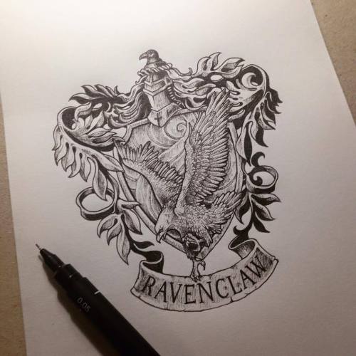 torteen:kerbyrosanes:Had fun doing this series of HP house crests during breaks from commissioned pr