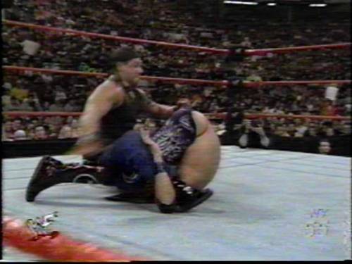 daddylovestofuk:  How can you not enjoy wrestling?