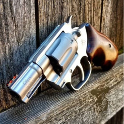 tacticalsquad:  Colt Cobra to end off the day.📷: @theyankeemarshal G'night ya’ll and stay safe! 🔫🇺🇸💯🌙😴 