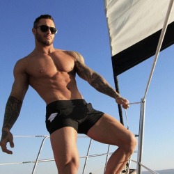 black-plug:Mike Chabot