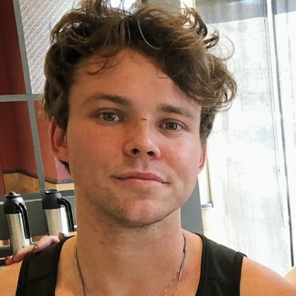 itsmukedits:Cashton Matchings Layouts like or ©curlysmuke if you save credits>m00dyheaders, kiwis