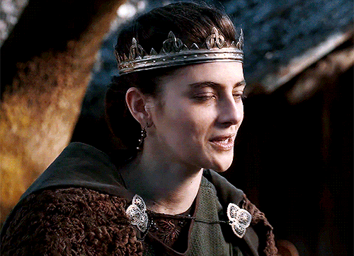 Queen Æthelflæd Of Mercia In 5.01 Of The Last Kingdom. 👑