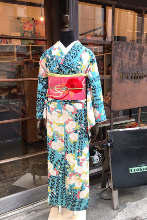 Perfect seasonal kimono outfit, featuring a lively shidare zakura (weeping cherry) kimono, paired wi