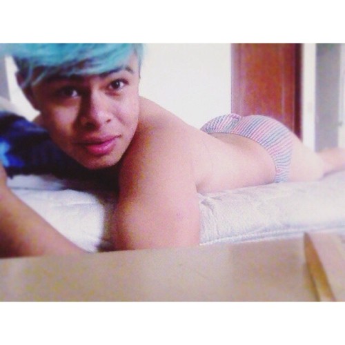 Rico putito con buen culo, ¿quien se lo coge?
