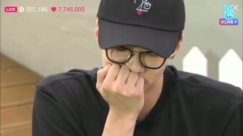 iluvpcy:  the face of a broken man