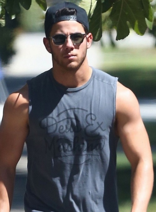  Nick Jonas at Sweet Butter Kitchen in Studio City, Calif. http://www.vjbrendan.com/2017/08/nick-jon