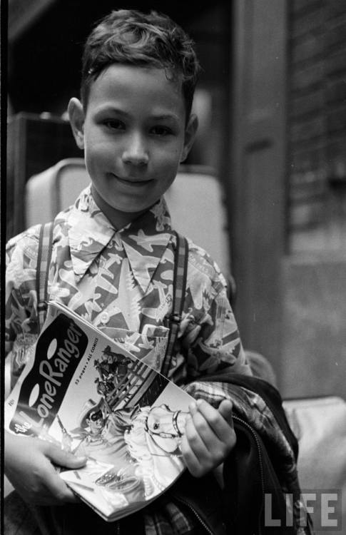 Taking the train to summer camp(Carl Mydans. 1951)