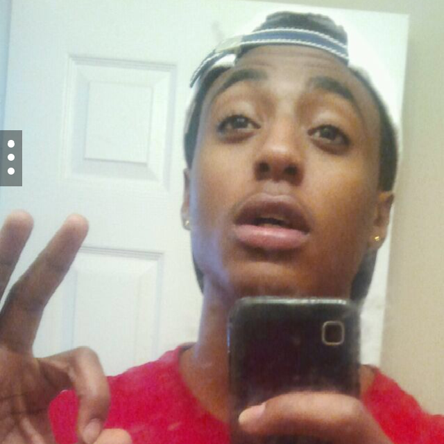 neverkissandtellmuahh:  Delano Patton he is so fine, his dick big, he know how to