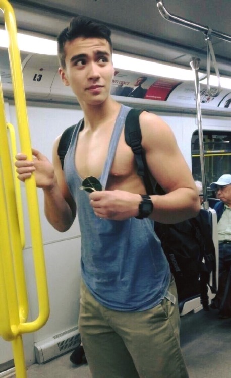 sgboyssss:Train eyes candy @sggayslut @sgsexyboys @sgcreamboys @sghotwinks @singapride