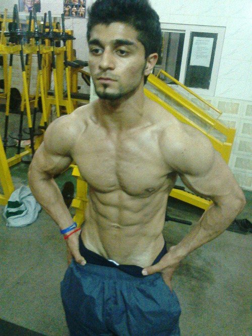 Hamza Mirza - Jr Division Pakistani Mr Perfect Weight Lifter.