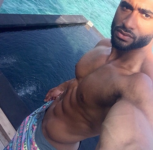 gayosiris-haus-o-ass:  Omarion Ryan