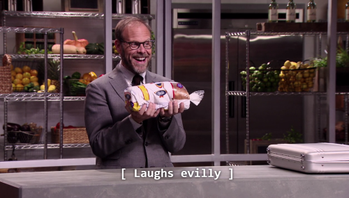 spookyscaryhumanism:  rasec-wizzlbang:  universequartz:  in cutthroat kitchen the challenge in spaghetti and meatballs and this guy buys a sabotage to take away all of 1 ingredient from any chef. so he takes away this lady’s garlic. and everyone’s