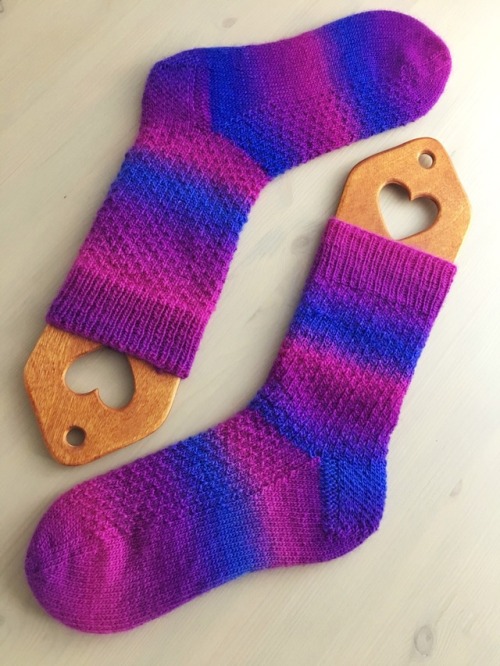 Socks for my giveway winner! It’s been awhile since I’ve knitted socks with fingering weight yarn, a