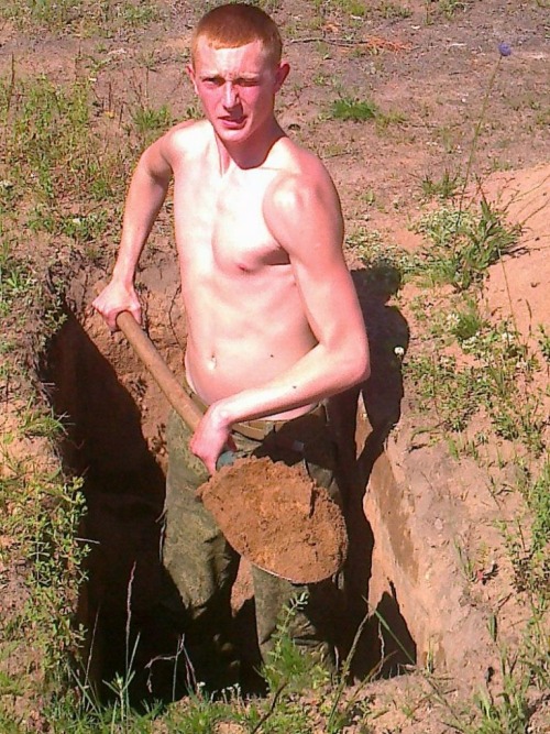 "Y'all Told Me That If I Finished Diggin' The Hole, I Could Have Ma Body Back! Sure, This One Is Real