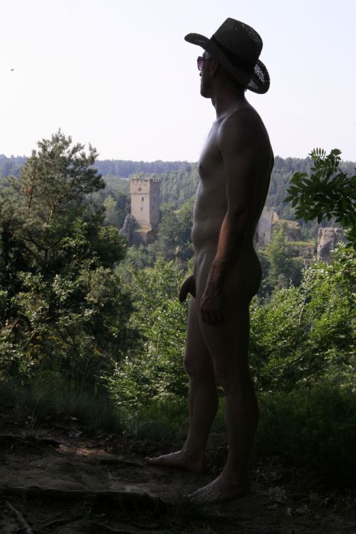 wilburdaniel:  Me, again :) Have a nice sunday!