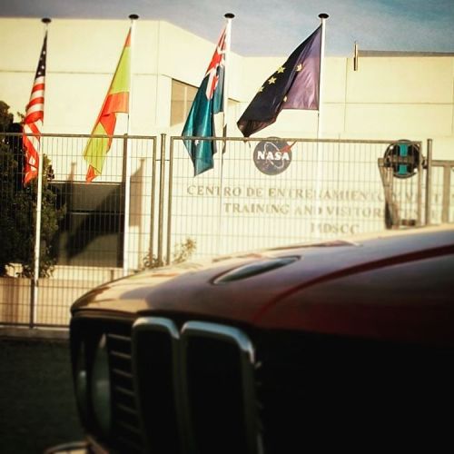 Around the world #e30 #bmw #bmwowners #NASA #flag #inta #robledo #robledodechavela #bmwstories #eeu